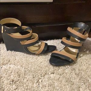 Wedge heel shoes